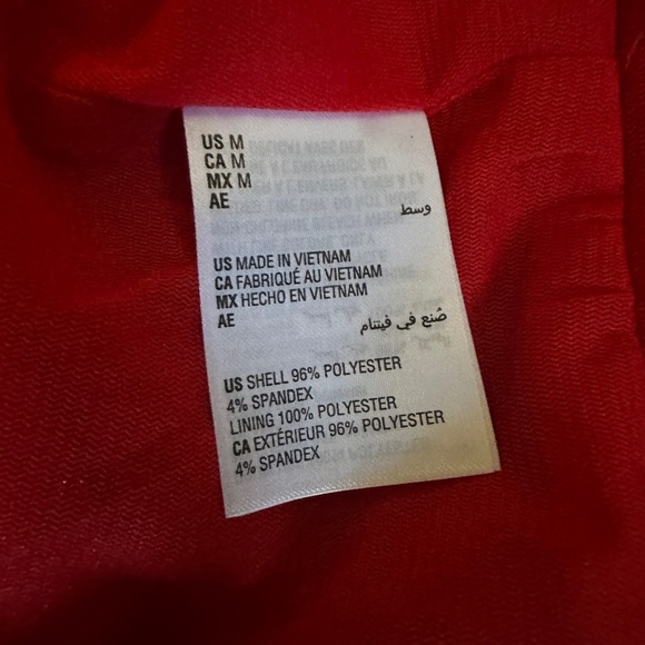 INC red sleeveless sequin top NWT size medium - Picture 4 of 5